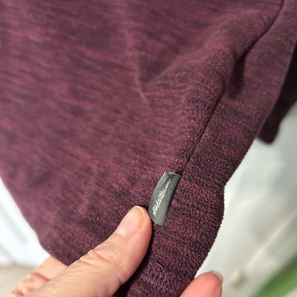 Eddie Bauer 1/4 Zip Burgundy Fleece Pullover. Women’s size Medium. - Picture 5 of 8